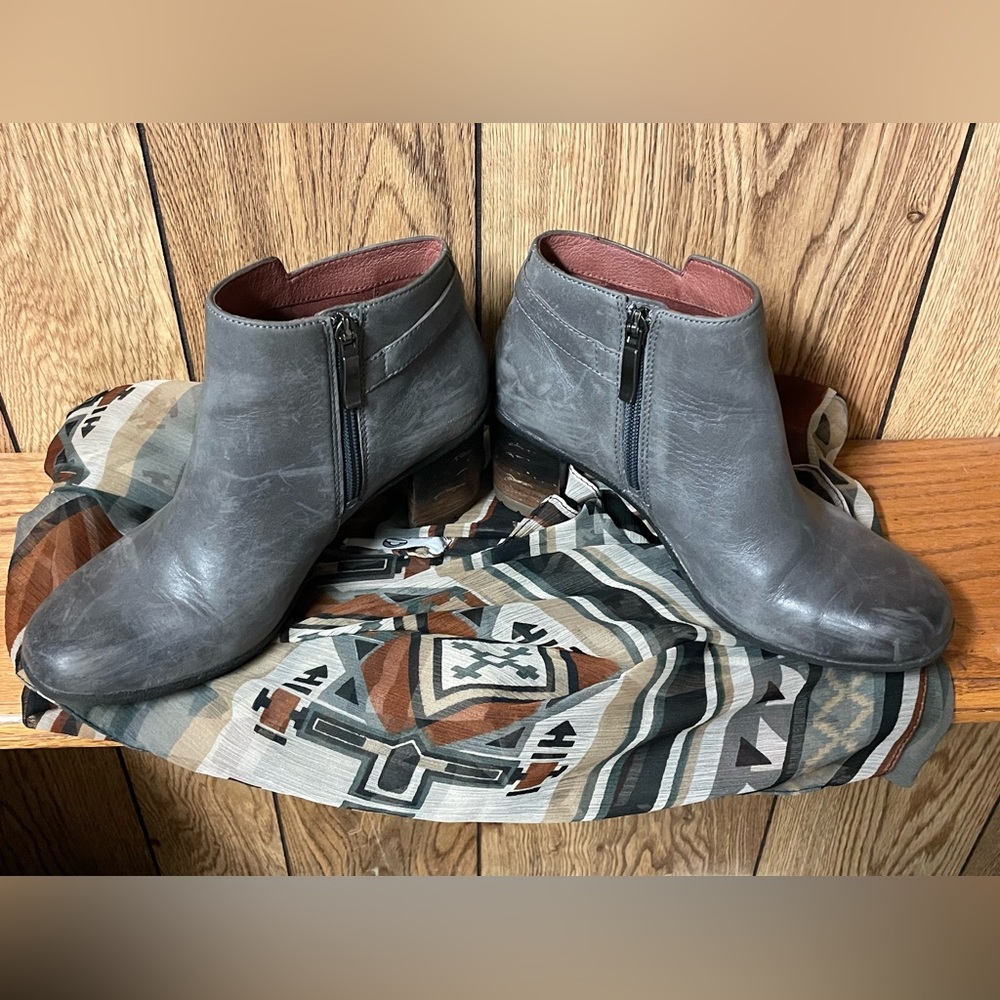 Dansko Ankle Boots - Picture 7 of 7